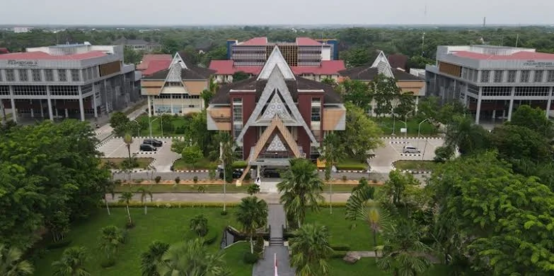 academic-integrity-crisis-tanjungpura-university-takes-decisive-action-following-siakad-manipulation-scandal