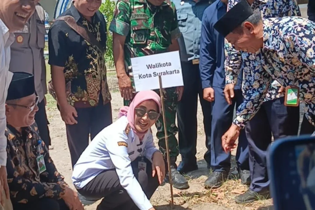 astrid-widayani-the-academic-turned-politician-aiming-to-redefine-psis-influence-in-solos-bull-pen