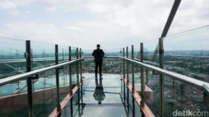 elevated-escapes-redefining-the-jakarta-staycation-experience-at-the-22nd-sky-lounge