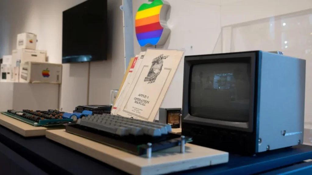 from-a-sold-calculator-to-a-3-trillion-legacy-the-extraordinary-genesis-of-the-apple-1