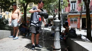 spain-scorched-nation-gripples-with-third-brutal-heatwave-as-temperatures-breach-45c