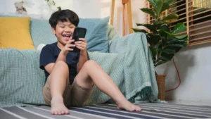 the-digital-dilemma-navigating-childhood-in-the-era-of-screen-dependency