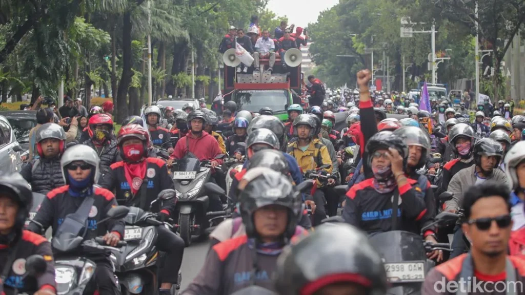 50000-workers-across-30-regions-to-stage-massive-protests-on-september-10-2026-demanding-overhaul-of-labor-bill