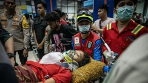 69-survivors-of-kmp-virgo-transport-8-arrive-in-banjarmasin-for-emergency-medical-evaluation-following-java-sea-disaster