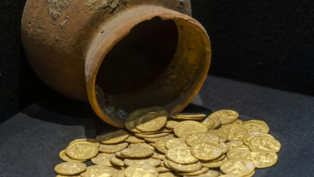 a-viking-legacy-unearthed-the-historic-discovery-of-a-massive-silver-hoard-in-denmark