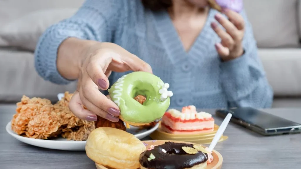beyond-physical-health-groundbreaking-study-links-cutting-out-ultra-processed-foods-to-improvements-in-depression-symptoms