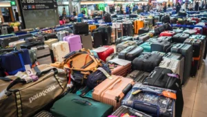 chaos-at-suvarnabhumi-bangkok-floods-strand-hundreds-of-south-korean-passengers-disrupt-international-travel