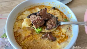 culinary-heritage-in-a-bowl-5-legendary-soto-tangkar-spots-in-jakarta-serving-rich-spiced-coconut-broths