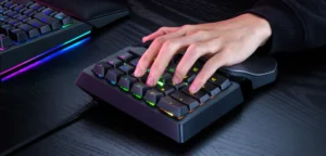 razer-redefines-precision-the-return-of-the-tartarus-with-the-all-new-v2-pro