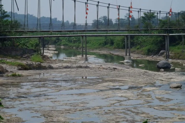the-parched-arteries-of-jabodetabek-a-looming-ecological-crisis-in-bogors-watersheds