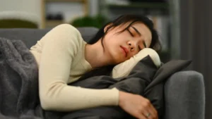 beyond-the-glass-why-drinking-excess-water-before-bed-poses-hidden-risks-to-your-brain-and-sleep-quality